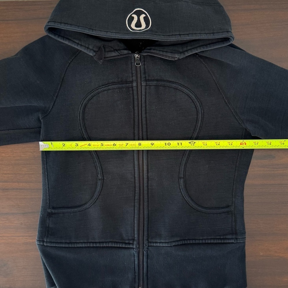 Lululemon - Black Zip-Up Hoodie - Picture 5 of 7